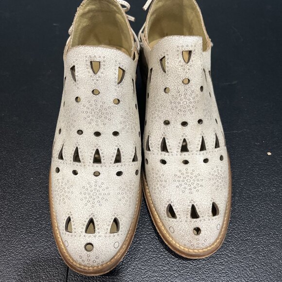 Musse & Cloud Boots Womens 7 Cream Coolise Cutout Distressed Lace Western Boho - Picture 3 of 8